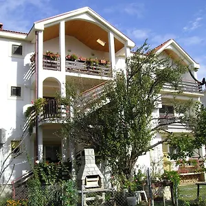 Oasis Nin