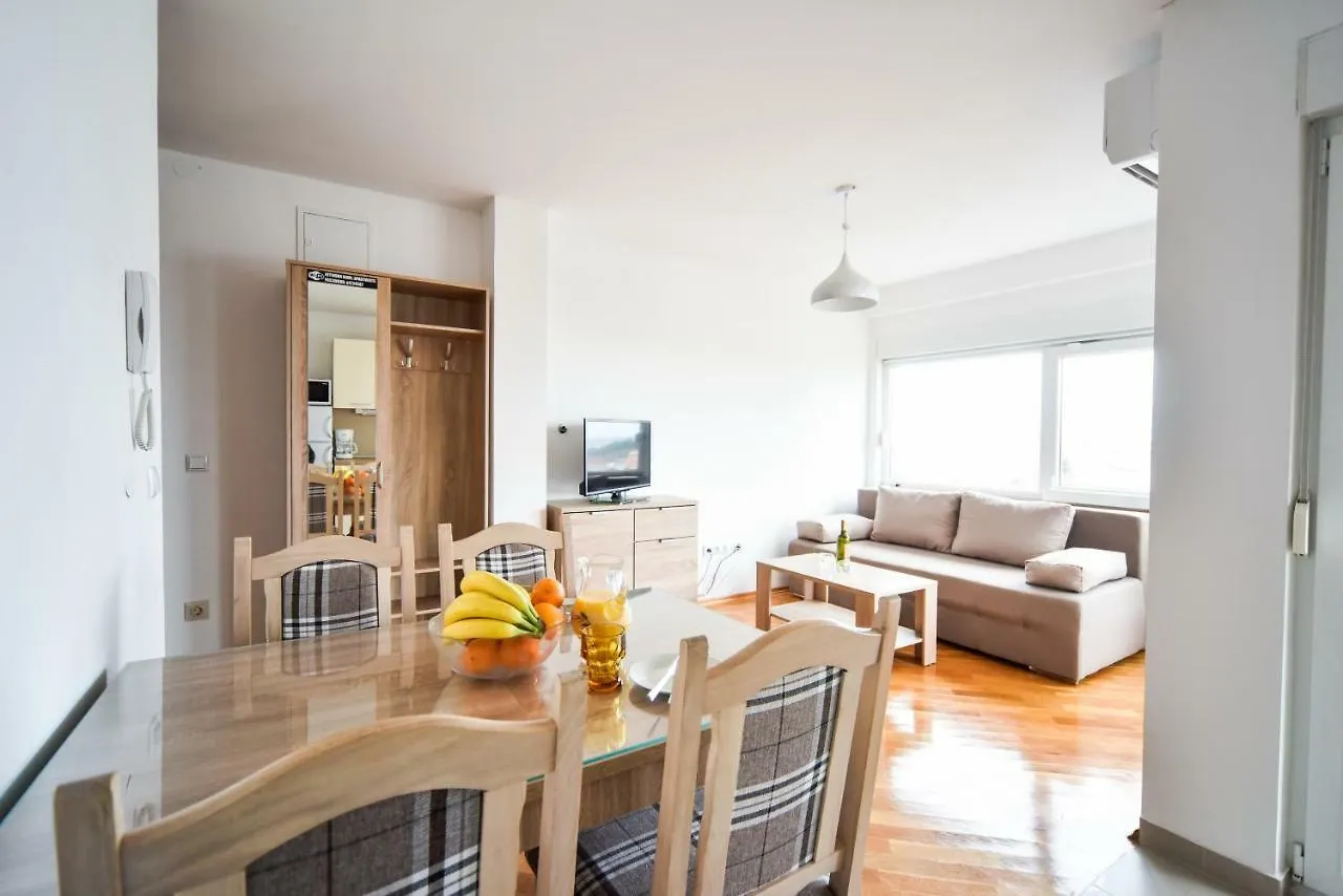 Apartments Dream Nin
